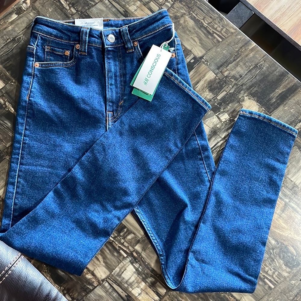 H&M Women’s size 2 high-waisted skinny jeans